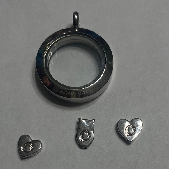 Family Origami Owl Lockets With Charms Rhinestones & Crystals 3 Pieces - Picture 2 of 4